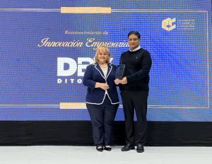 DitoBanx y su CEO reciben el galardón Empresario del Año en Innovación por parte de la Cámara de Comercio e Industria de El Salvador